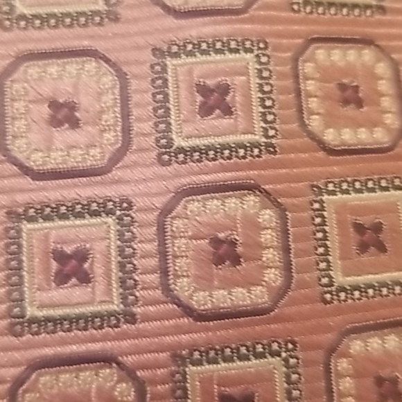 Jos.A.Bank Signature Collection Pink  61 in - Picture 3 of 5